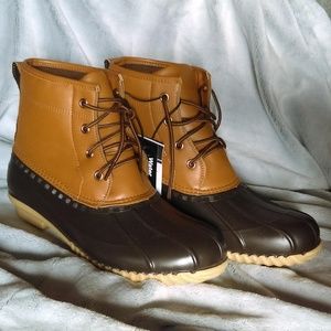 NEW Rue21 Waterproof Boots